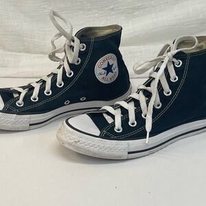 Converse Black High-Top Chuck Taylor girls sneakers size 7.5